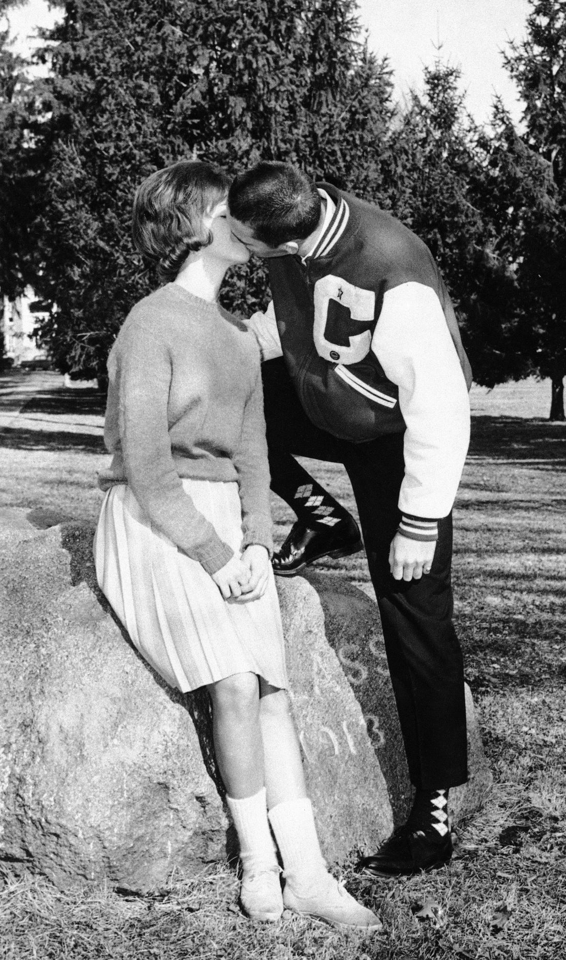 1964: Kissing Rock